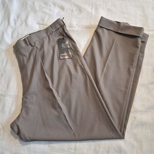 GS men's 46 x 32 dark taupe performance pants pleat front, flex waist NEW